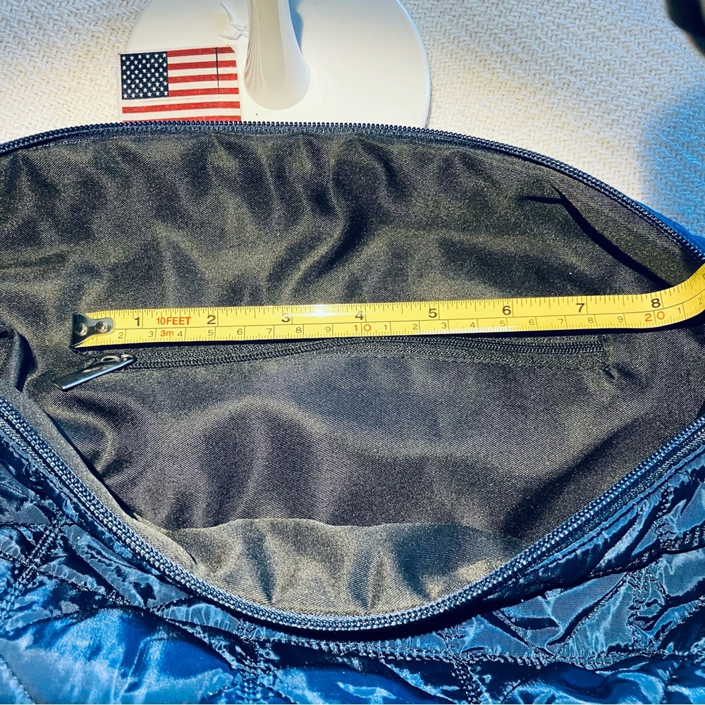Quilted Puffer Navy Tote Bag - Picture 9 of 11